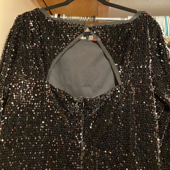 Black velvet and sequin Eliza J dress - Picture 2 of 4